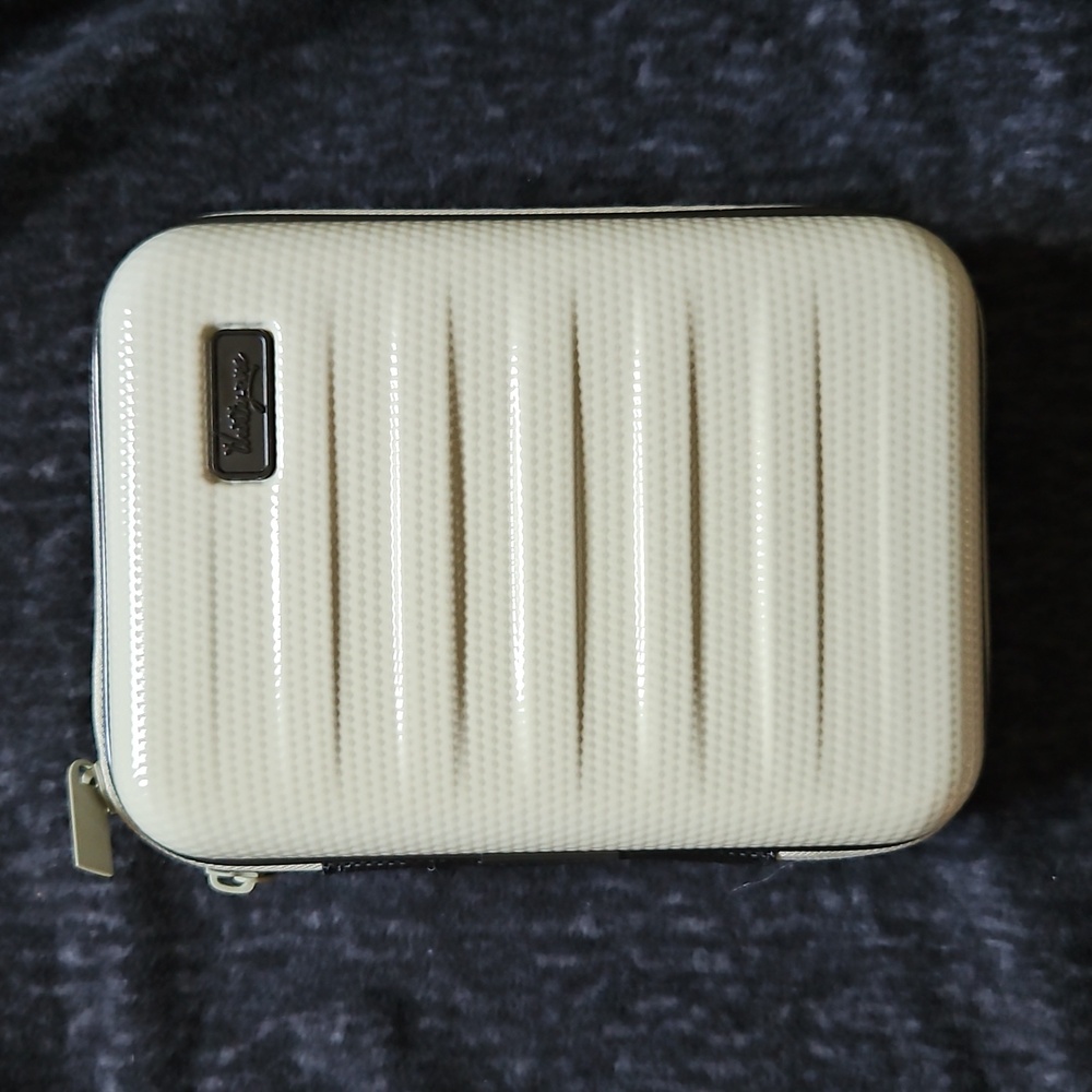 Thirty one Hard Case Travel Toiletey Cosmetic Case